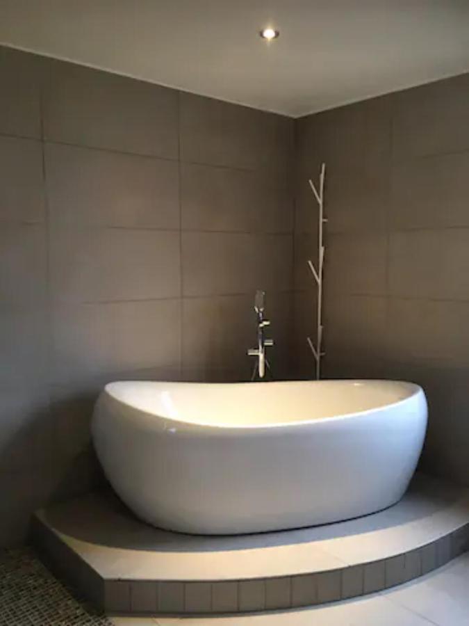 La Maison Du Petit Hutin Реймс Екстериор снимка